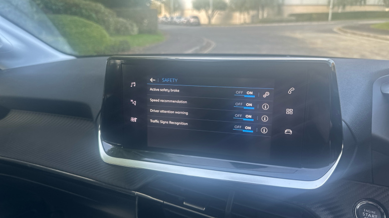 Peugeot 208 1.2 PureTech 100 Allure Premium + 5dr Petrol Hatchback